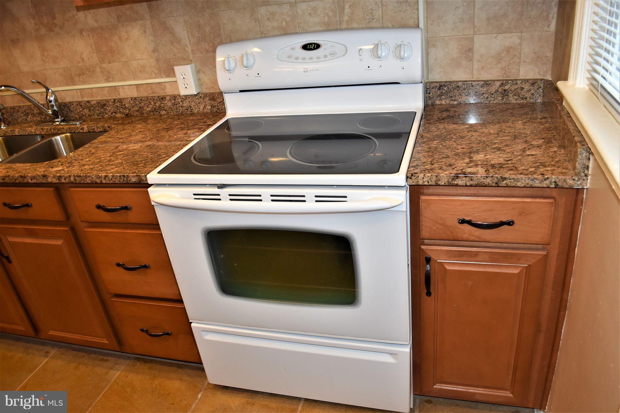 1308 Stonewood Road Baltimore, MD 21239 - Photo 16 of 30 Kitchen