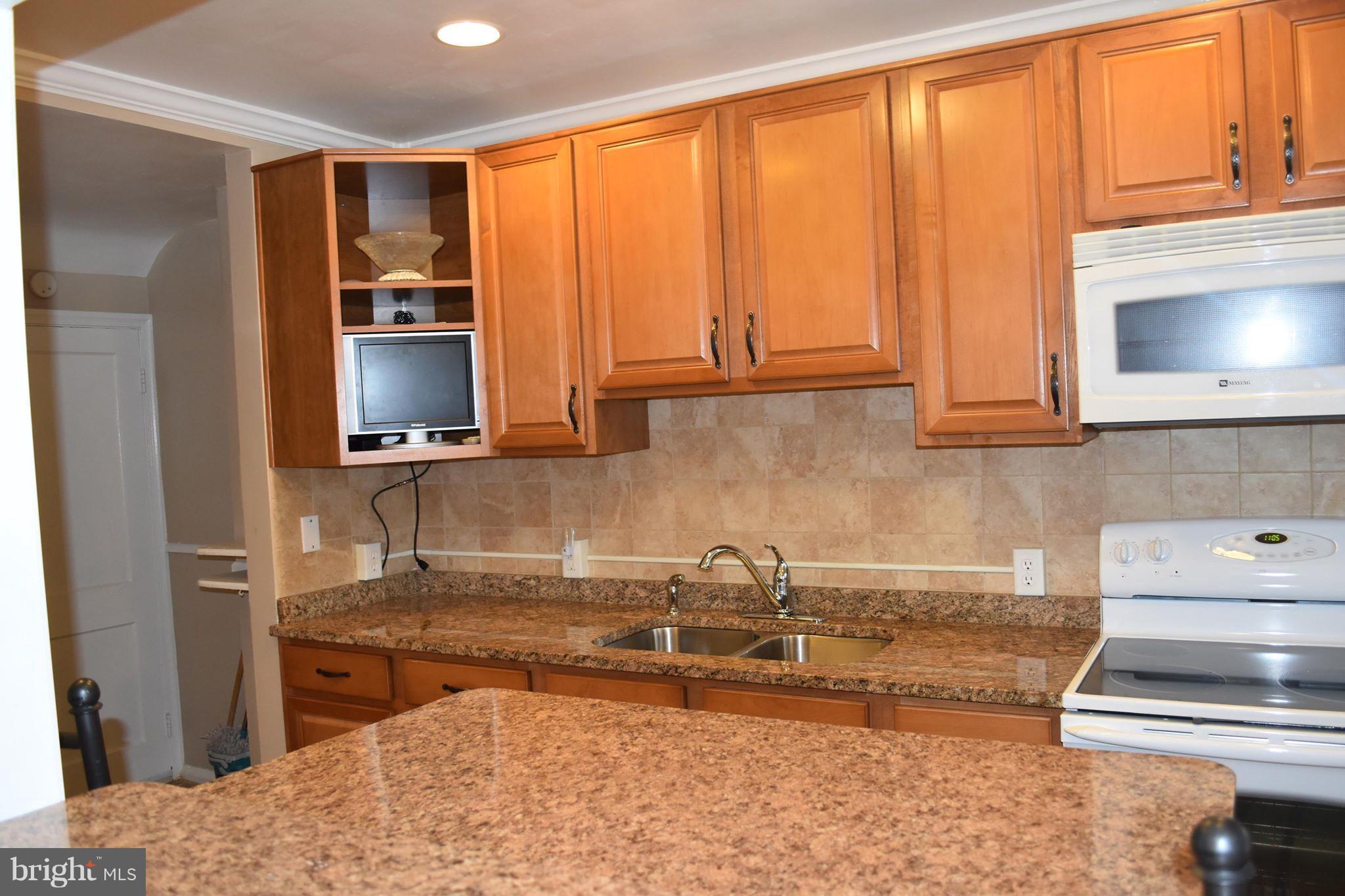 1308 Stonewood Road Baltimore, MD 21239 - Photo 19 of 30 Kitchen
