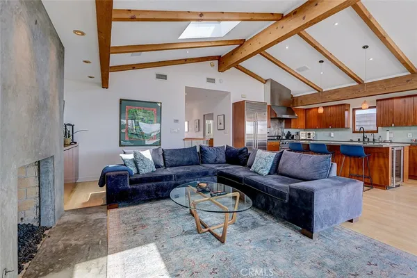 $6,499,000 | 3205 Bayview Drive, Manhattan Beach, CA 90266