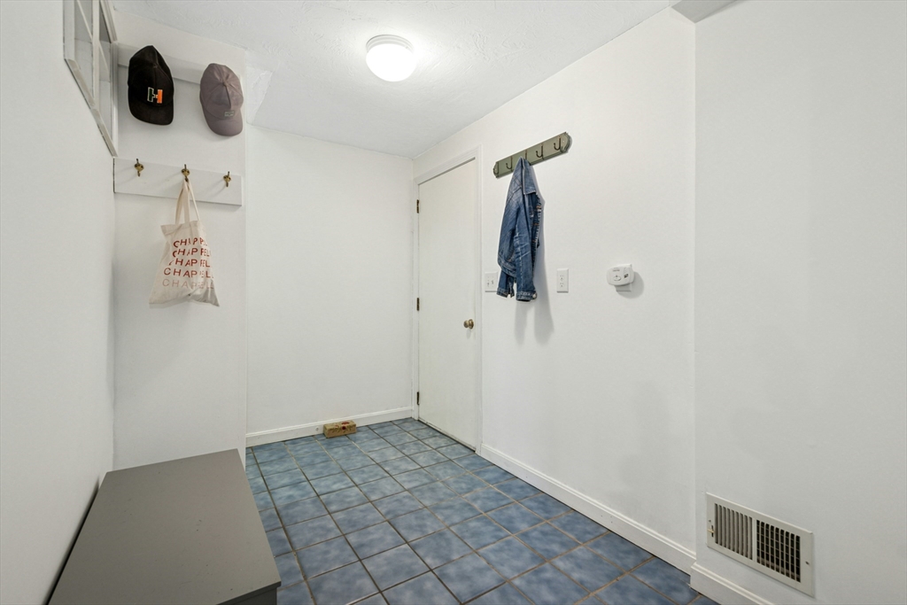 58 South Mill Street Hopkinton, MA 01748 - Photo 26 of 34 a view of an entryway