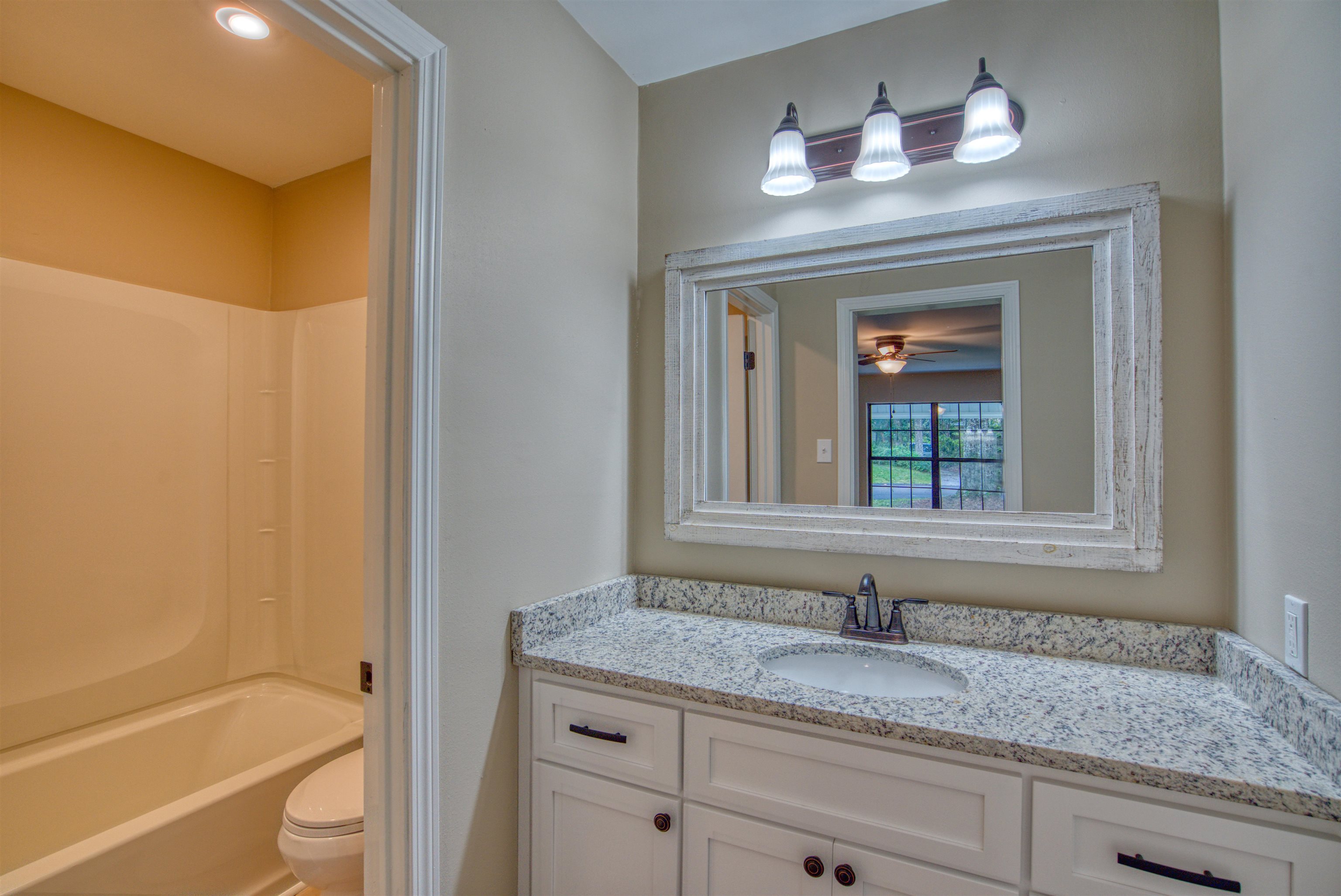 249 Montclair Loop Daphne, AL 36526 - Photo 14 of 26