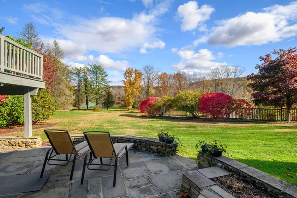 $1,849,000 | 6 Brinsmade Lane, Sherman, CT 06784