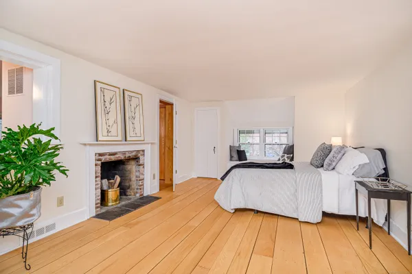 $1,849,000 | 6 Brinsmade Lane, Sherman, CT 06784