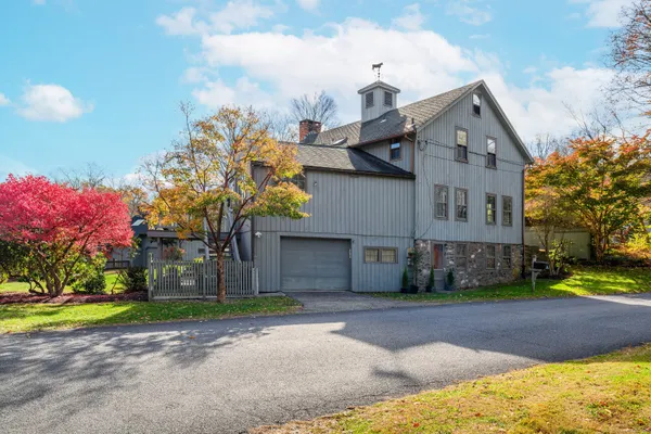 $1,849,000 | 6 Brinsmade Lane, Sherman, CT 06784