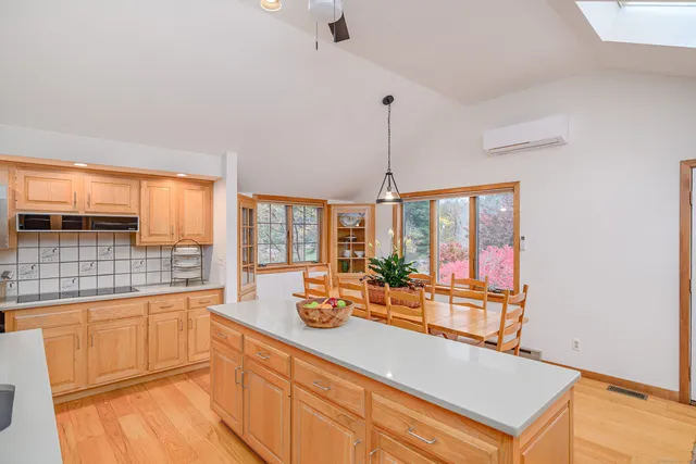 $1,849,000 | 6 Brinsmade Lane, Sherman, CT 06784