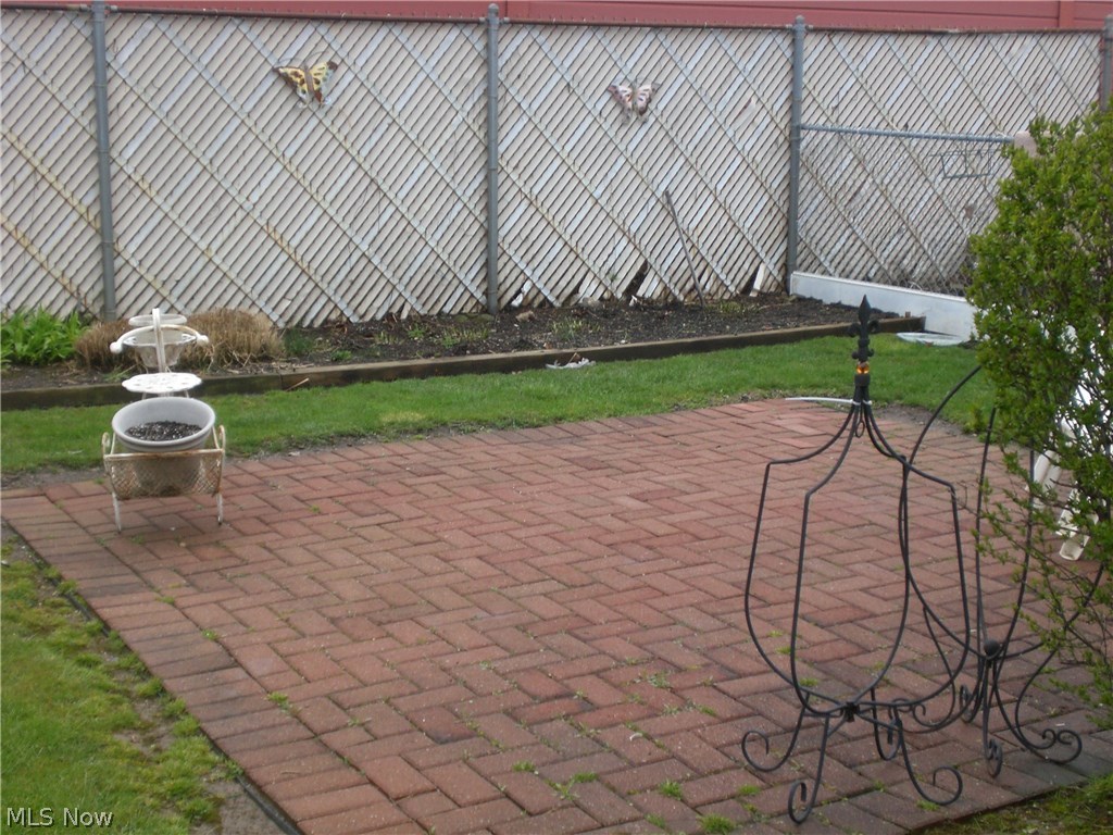 10317 Briggs Road Cleveland, OH 44111 - Photo 18 of 19 Gallery Image 18