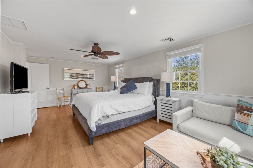 18 Captain Towne Road Sandwich, MA 02537 - Photo 15 of 40