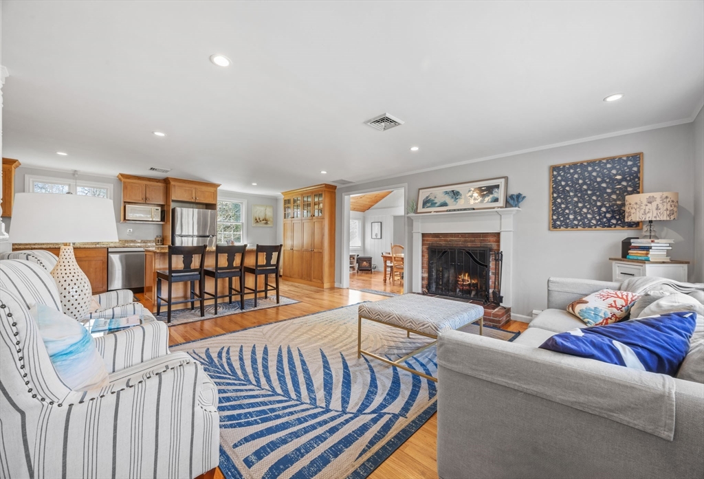 18 Captain Towne Road Sandwich, MA 02537 - Photo 5 of 40