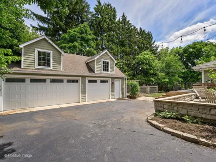 $1,200,000 | 1701 Wagner Road, Glenview, IL 60025