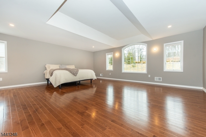 18 Puddingstone Road Morris Plains, NJ 07950 - Photo 13 of 19