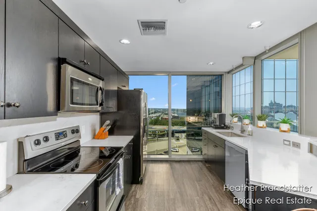 $519,900 | 335 Bridge Street Northwest, Unit 1101, Grand Rapids, MI 49504