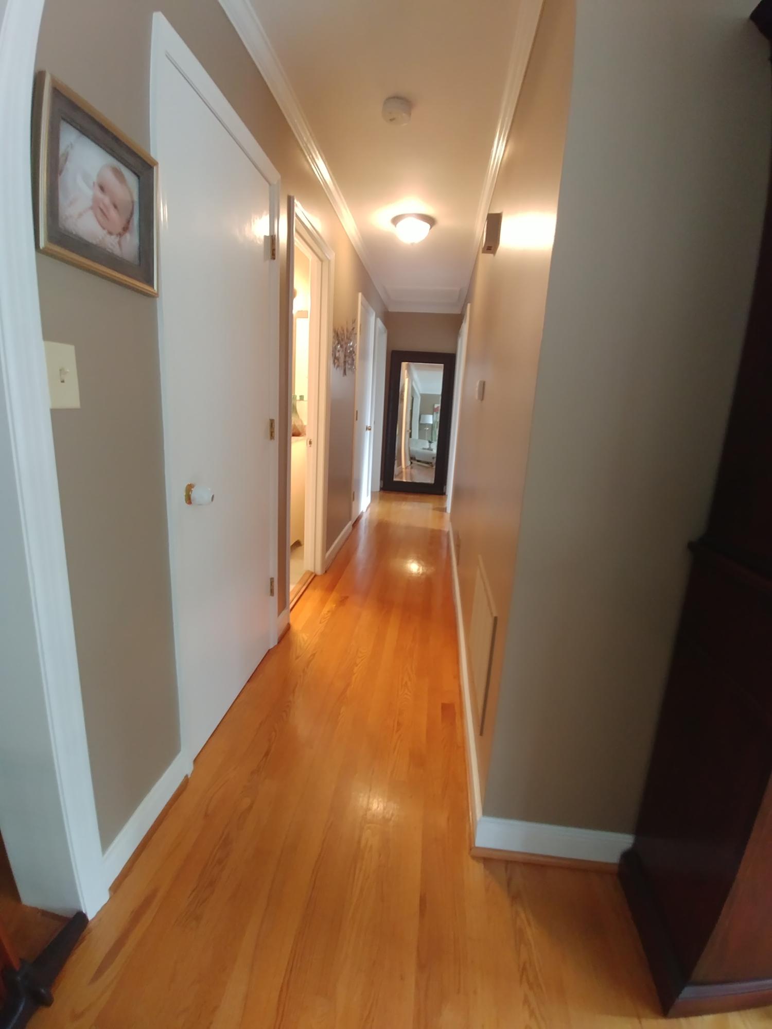 3451 Greencliff Road Roanoke, VA 24018 - Photo 30 of 37 Hall