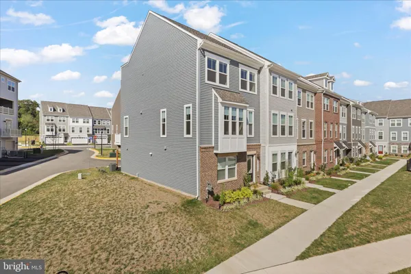 $799,000 | 24190 Kilbride Terrace, Sterling, VA 20166