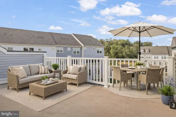 $799,000 | 24190 Kilbride Terrace, Sterling, VA 20166