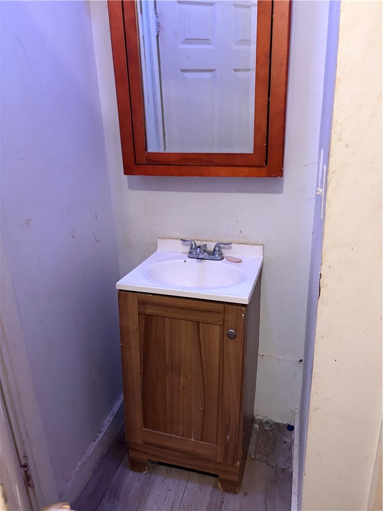 861 Smith Street Rochester, NY 14606 - Photo 10 of 17 Gallery Image 10