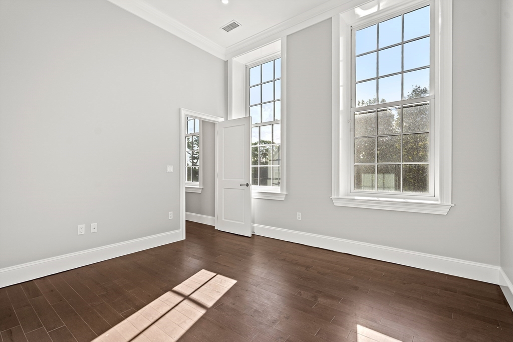 20 Mechanic Square, Unit 2 Marblehead, MA 01945 - Photo 13 of 33