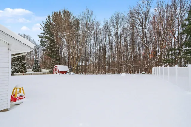 $245,000 | 9235 Bunkerhill, Richland, MI 49083