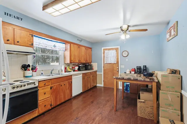 $245,000 | 9235 Bunkerhill, Richland, MI 49083