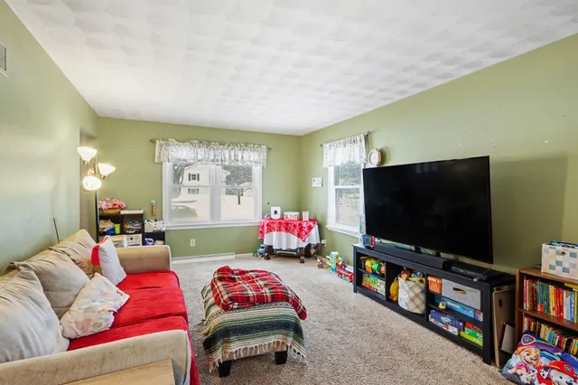 $245,000 | 9235 Bunkerhill, Richland, MI 49083