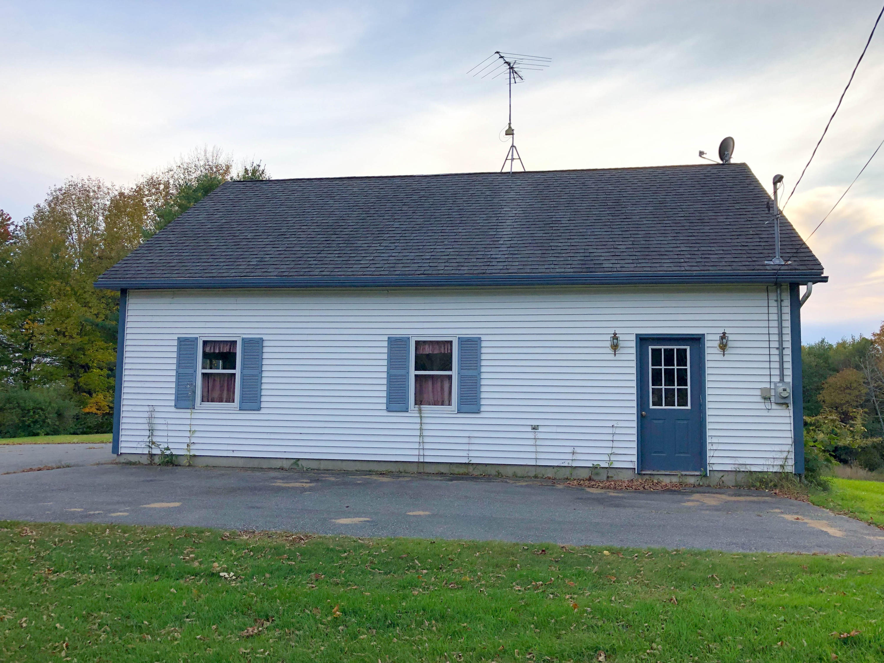 405 Branch Mills Road Palermo, ME 04354 - Photo 7 of 35 20191009_211038447_iOS