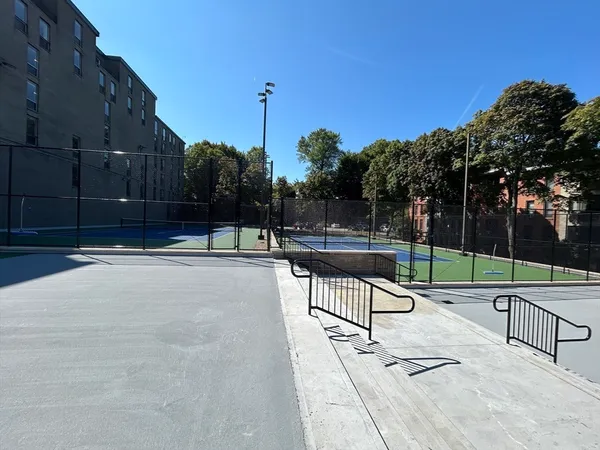 $3,200 | 33 Pond Avenue, Unit 320, Brookline, MA 02445