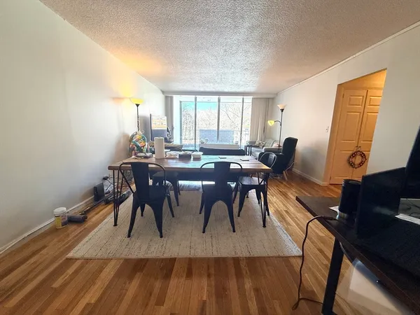 $3,200 | 33 Pond Avenue, Unit 320, Brookline, MA 02445