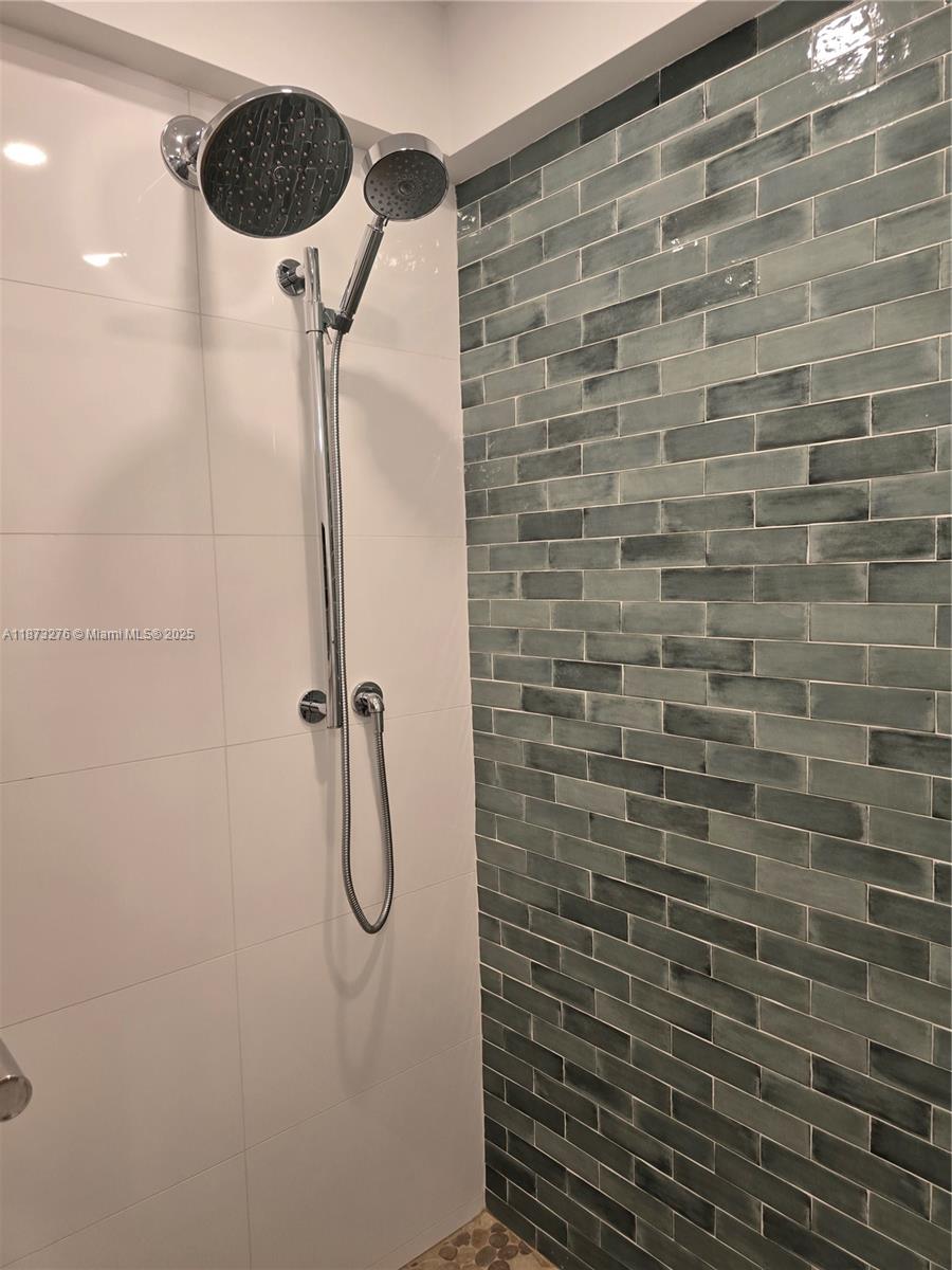 Millionaire's Row Miami Beach, FL 33140 - Photo 24 of 34 a bathroom with a shower