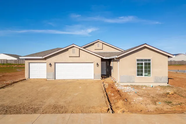 $534,800 | 2526 Lawn Lane, Redding, CA 96002