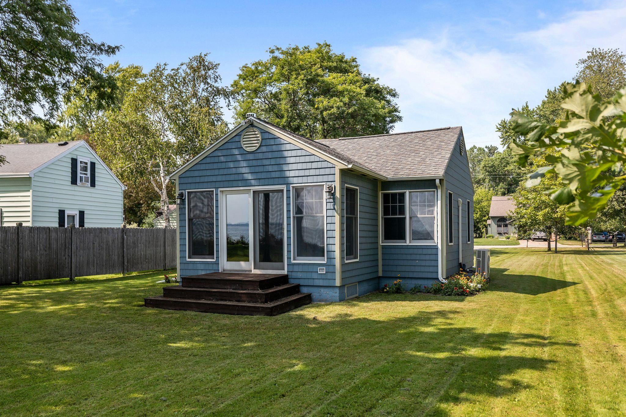 1823 Brighton Beach Road Menasha, WI 54952 - Photo 1 of 1 Gallery Image 1