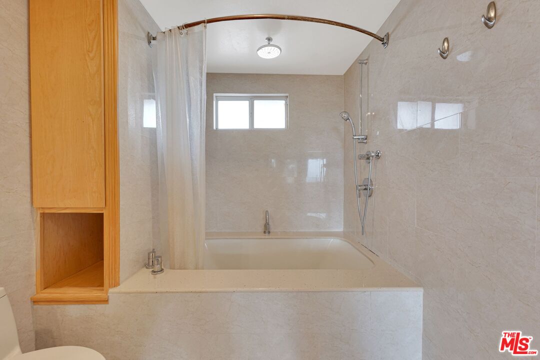 17728 Ridgeway Road Granada Hills, CA 91344 - Photo 17 of 54