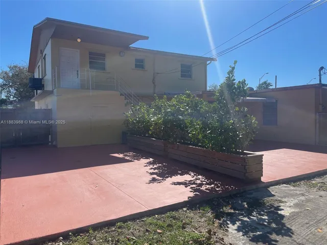 $799,999 | 971 East 18th Street, Hialeah, FL 33013
