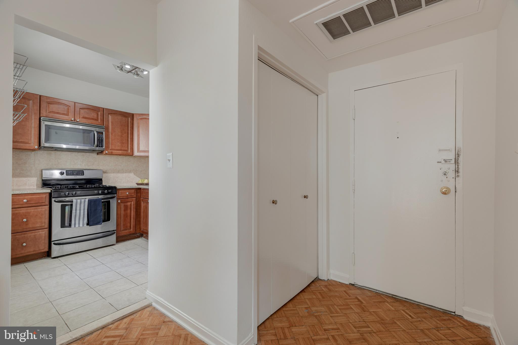 1669 Columbia Road Northwest, Unit 306 Washington, DC 20009 - Photo 19 of 32