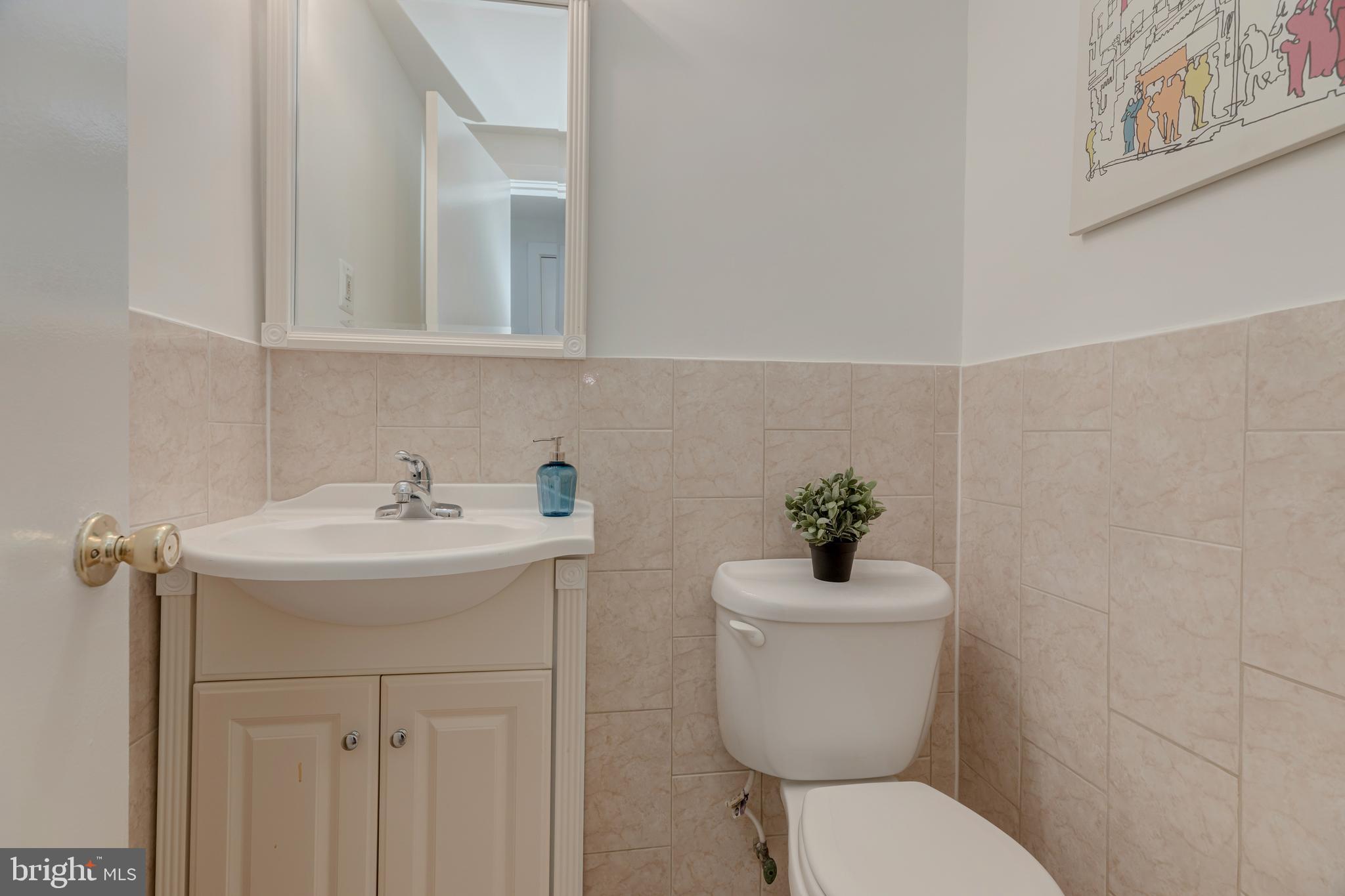 1669 Columbia Road Northwest, Unit 306 Washington, DC 20009 - Photo 21 of 32