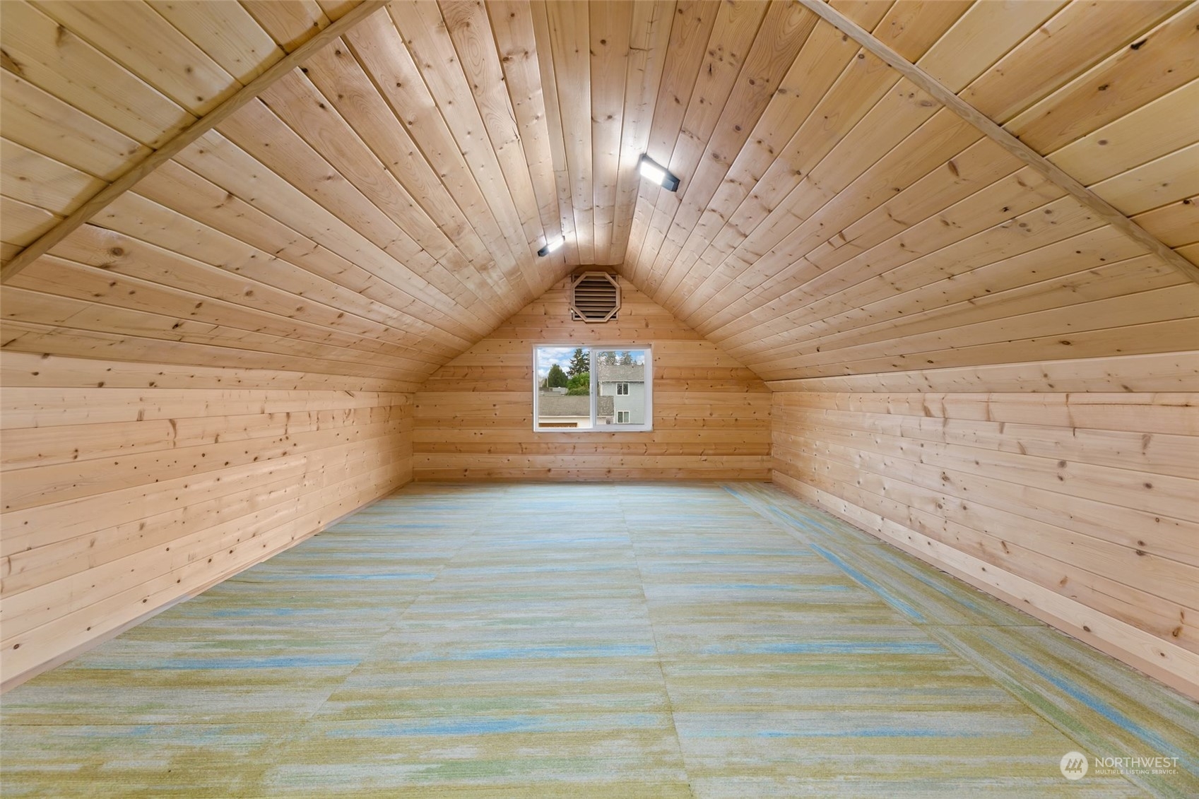 708 North 5th Street Renton, WA 98057 - Photo 21 of 29 a view of a hallway with wooden floor