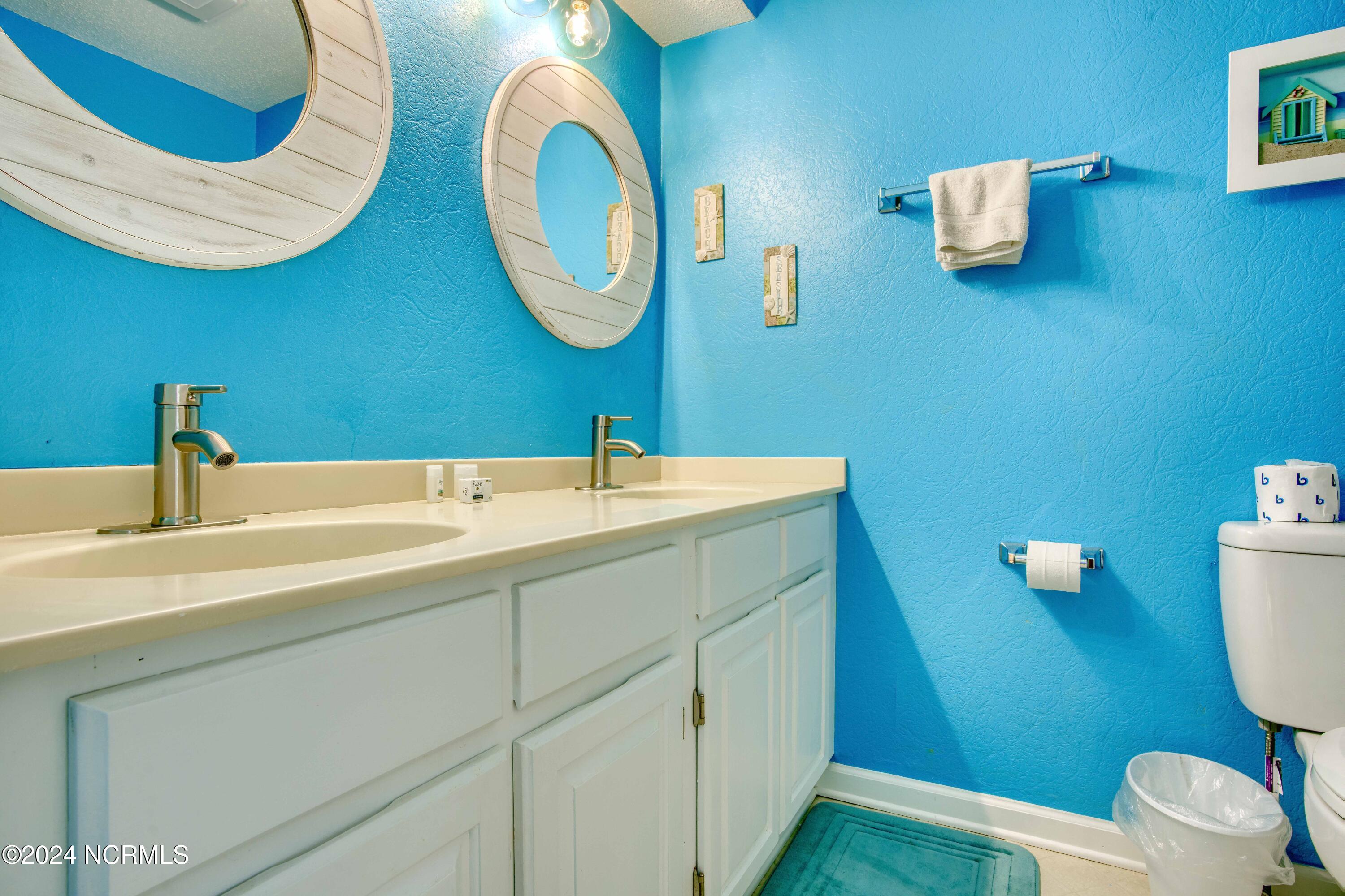 2362 New River Inlet Road North Topsail Beach, NC 28460 - Photo 28 of 49 2362 New River Inlet Road - Interiors -