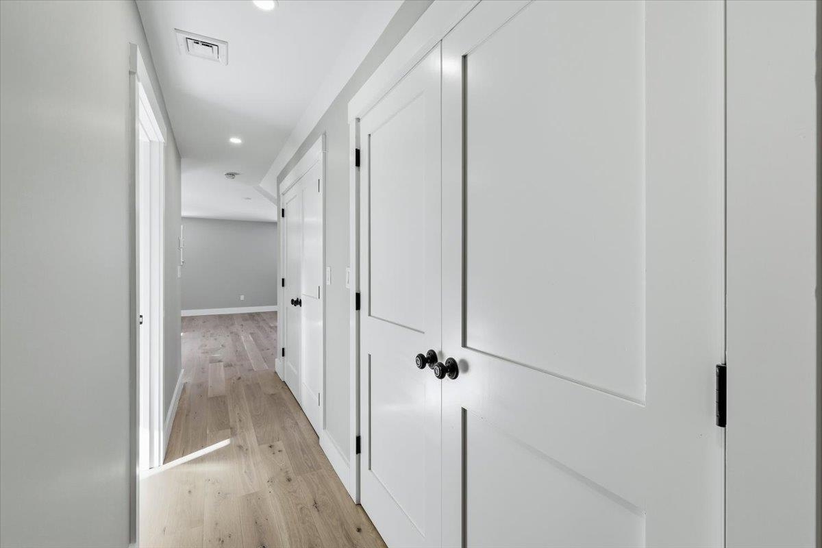 195 Amesbury Road Kensington, NH 03833 - Photo 15 of 51