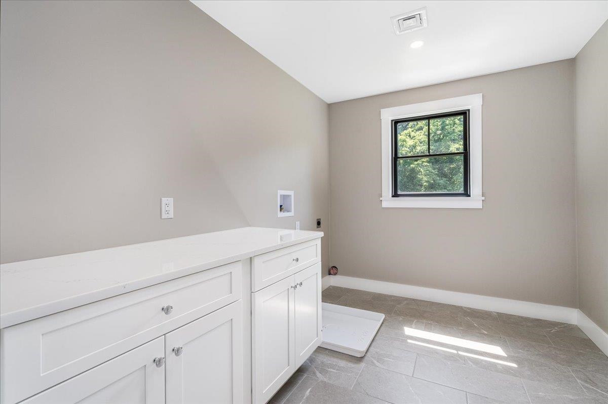 195 Amesbury Road Kensington, NH 03833 - Photo 32 of 51