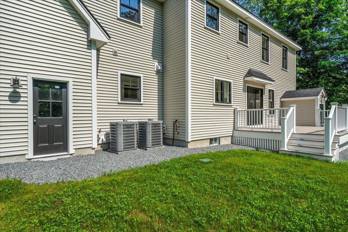 195 Amesbury Road Kensington, NH 03833 - Photo 39 of 51