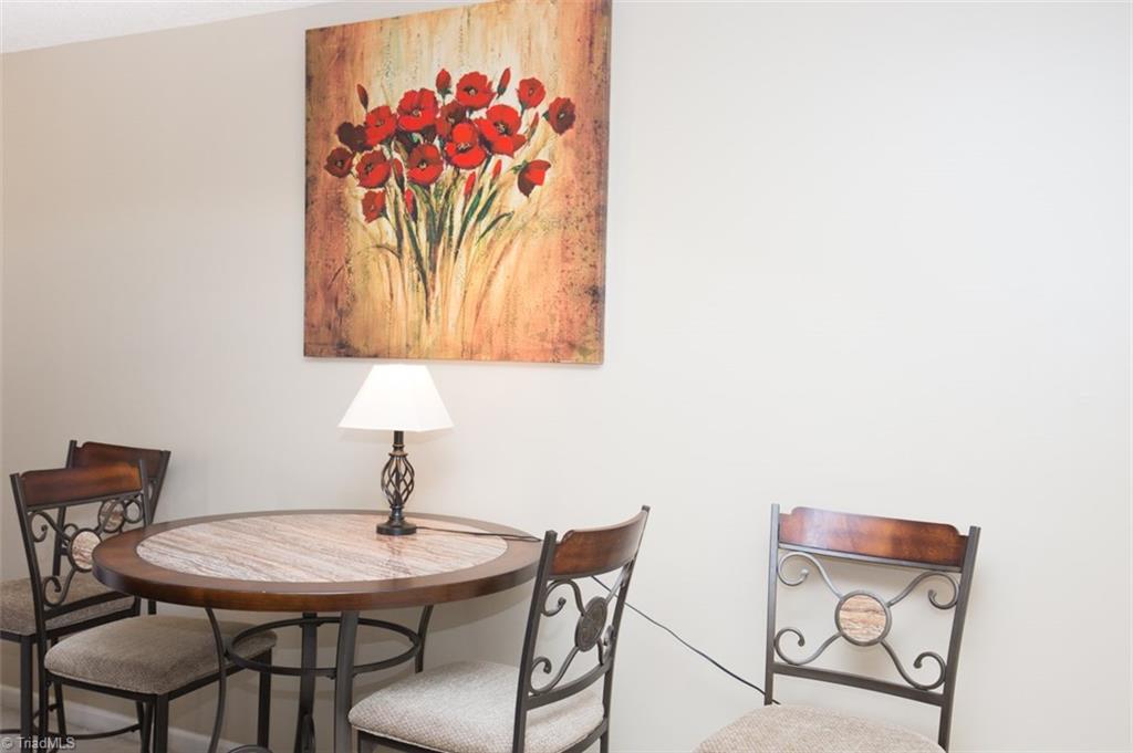 5283 Springhouse Farm Road Winston-Salem, NC 27107 - Photo 11 of 23 Gallery Image 11