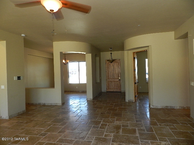 15920 North Roadrunner Ridge Lane Tucson, AZ 85739 - Photo 3 of 25 Gallery Image 3