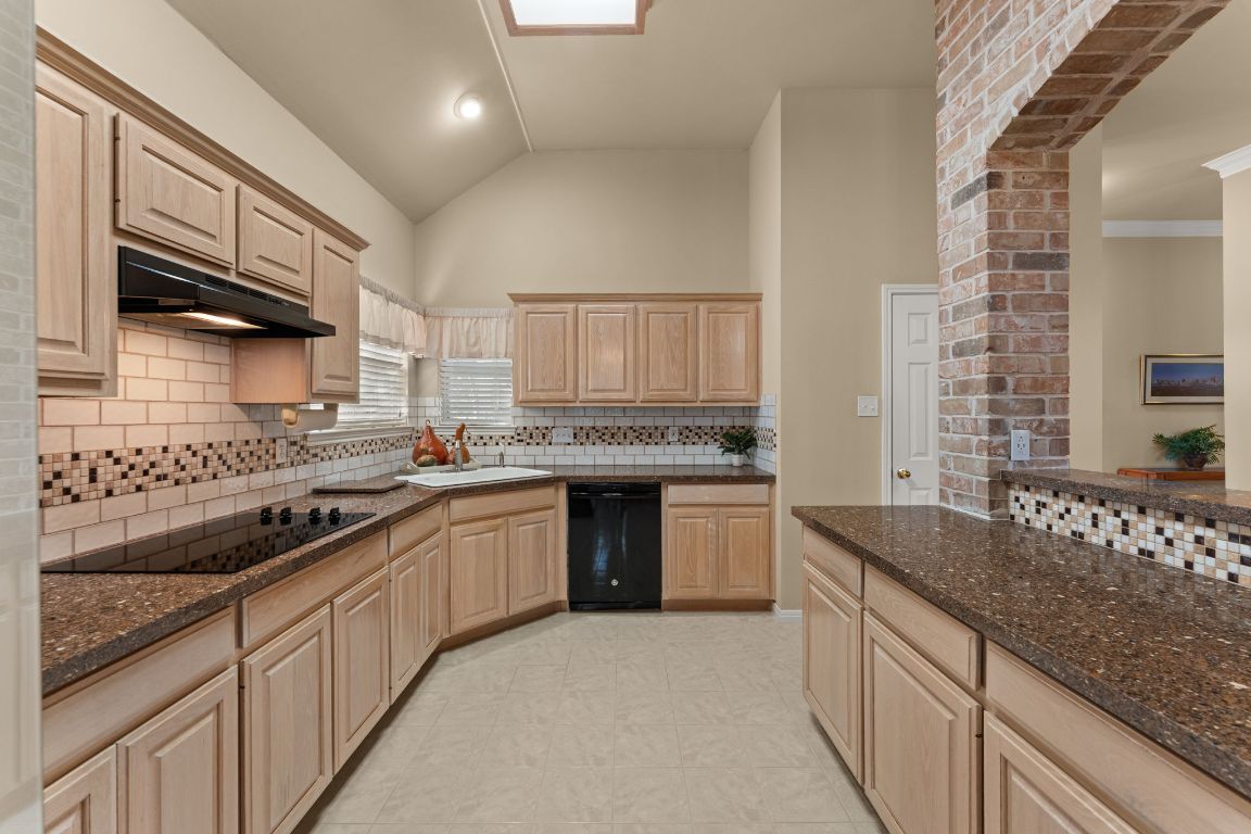 603 Flamingo Boulevard Lakeway, TX 78734 - Photo 24 of 40