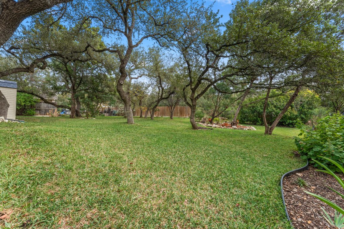 603 Flamingo Boulevard Lakeway, TX 78734 - Photo 27 of 40