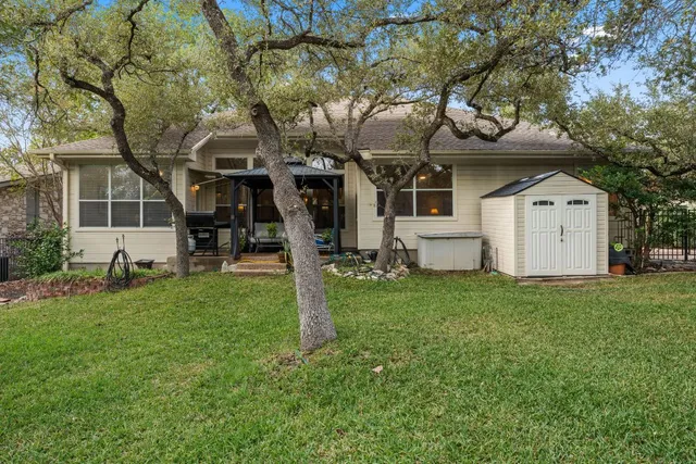 $640,000 | 603 Flamingo Boulevard, Lakeway, TX 78734