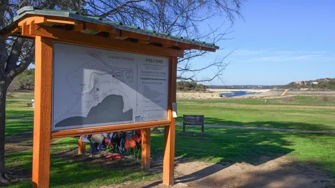 $640,000 | 603 Flamingo Boulevard, Lakeway, TX 78734