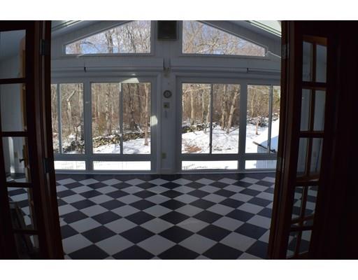 36 Highland Road Swansea, MA 02777 - Photo 14 of 30 Gallery Image 14