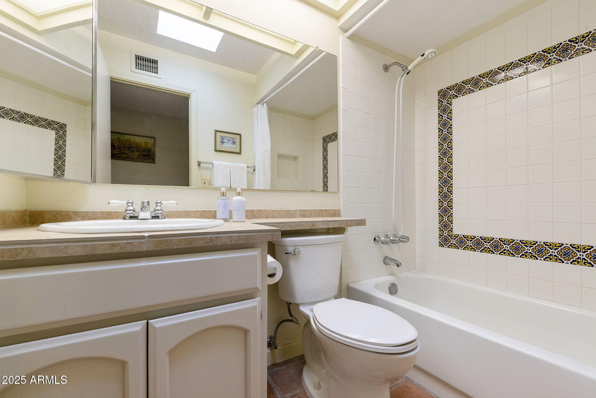 9406 South 47th Place Phoenix, AZ 85044 - Photo 19 of 31 Hall Bath