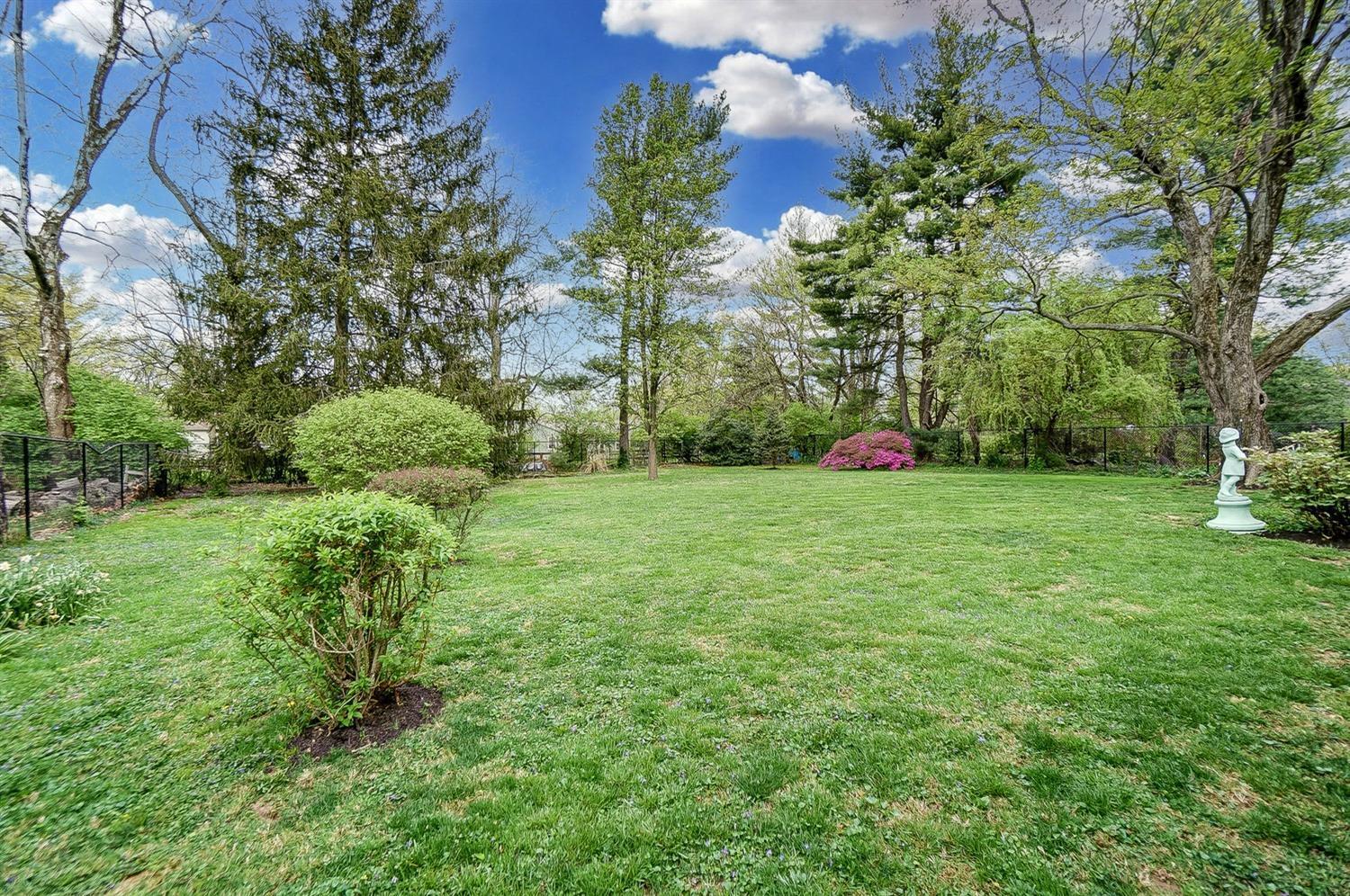 239 Poage Farm Road Wyoming, OH 45215 - Photo 42 of 49