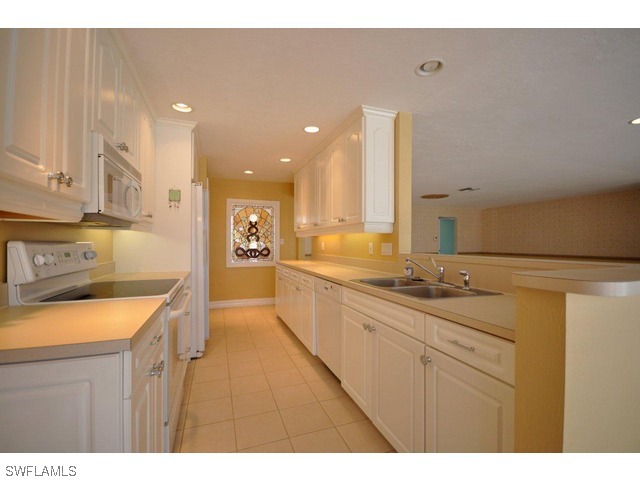 15511 Shell Point Boulevard Fort Myers, FL 33908 - Photo 4 of 8 Gallery Image 4