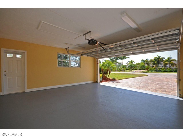15511 Shell Point Boulevard Fort Myers, FL 33908 - Photo 6 of 8 Gallery Image 6