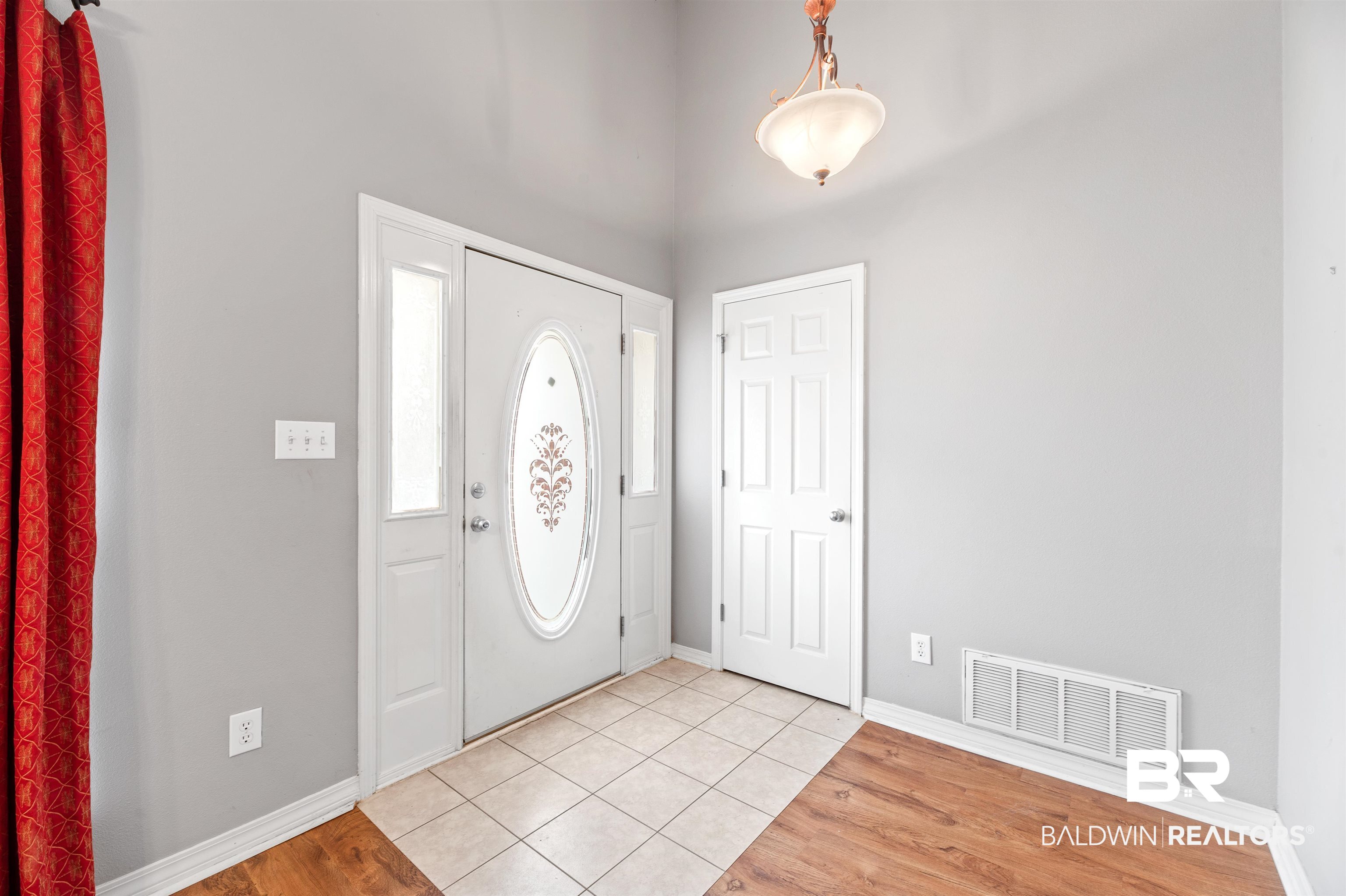 208 Spring Lake Drive Fairhope, AL 36532 - Photo 4 of 25 Front Entry